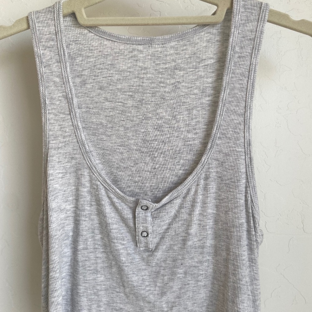 Vuori Cropped Tank